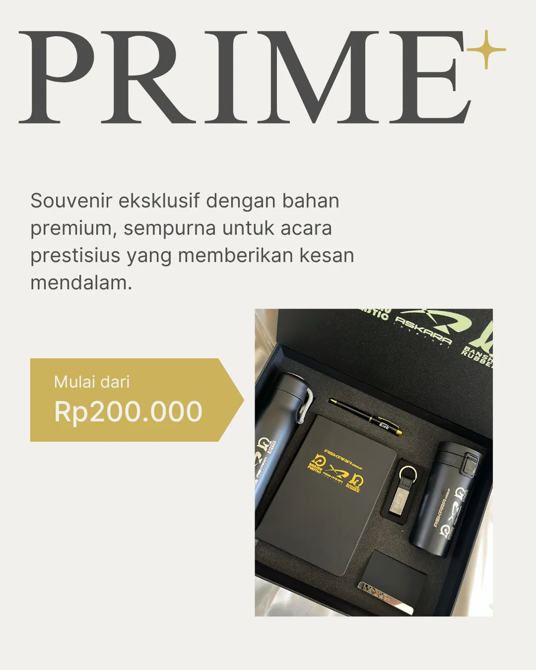 Paket hadiah perusahaan premium dengan produk custom, ideal untuk acara perusahaan atau seminar.