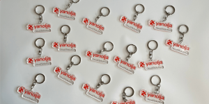 gantungan kunci akrilik